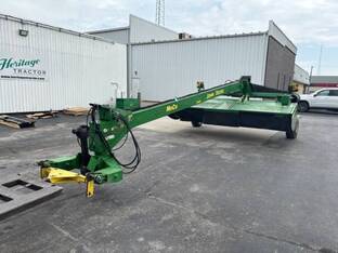 2012 John Deere 946