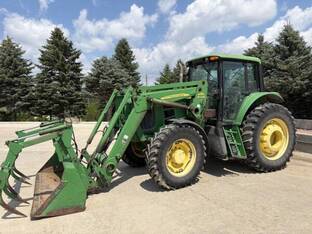 2008 John Deere 7330