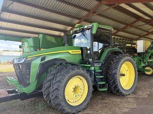 2022 John Deere 8R 340