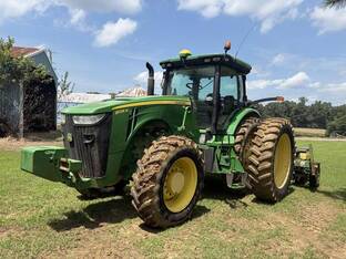 2012 John Deere 8235R