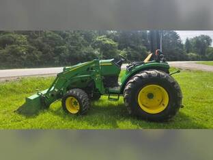 2023 John Deere 4052M