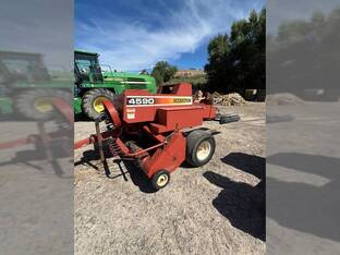 Hesston 4590