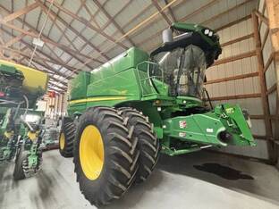 2023 John Deere S780