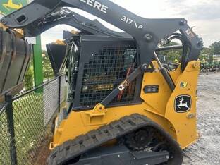 John Deere 317 P