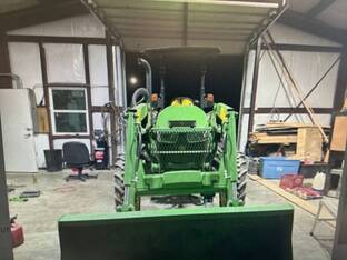 2022 John Deere 5075E