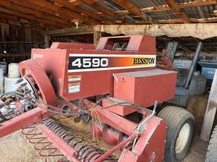 Hesston 4590