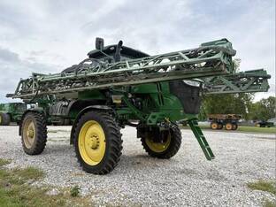 2021 John Deere R4044