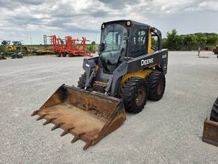 2013 John Deere 320D