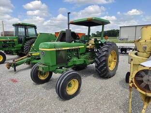 1976 John Deere 2640