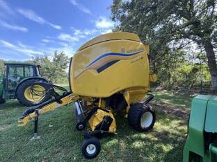 2025 New Holland ROLL-BELT 460