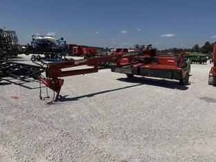 2009 New Holland H7550