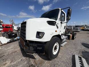 2016 Freightliner 114SD