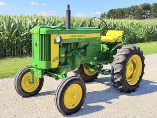 1958 John Deere 320