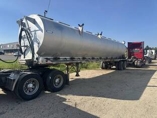 1997 Ledwell 9 BAY FEED TRAILER