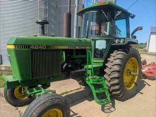 1978 John Deere 4240