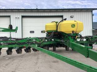 2026 John Deere 1775NT