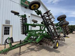 2007 John Deere 637