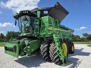 2022 John Deere X9 1100