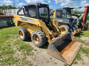 2005 John Deere 325
