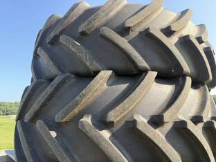 MICHELIN 650/65R38