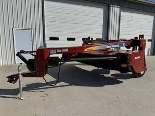 2011 New Holland H7230