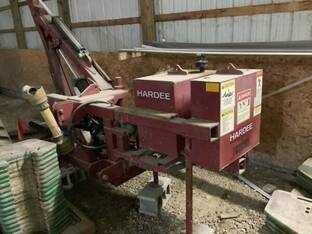 2004 Hardee LR30160BV