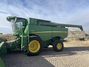 2023 John Deere S770