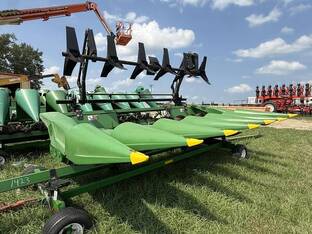 John Deere 643
