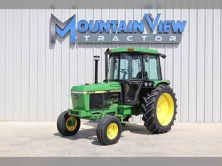 1990 John Deere 2755