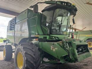 2023 John Deere T670