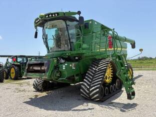2023 John Deere S790