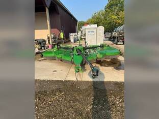 2019 John Deere E15