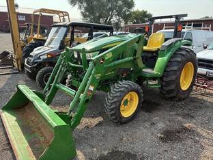 2016 John Deere 4052M