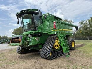 2023 John Deere S790