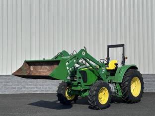2004 John Deere 6415