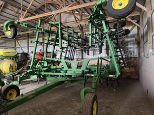 2017 John Deere 2210