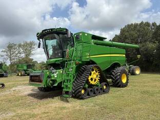 2023 John Deere S790
