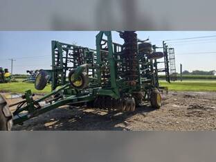2009 John Deere 2310