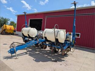 Kinze 3000