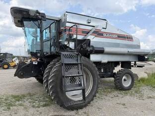 1994 Gleaner R62