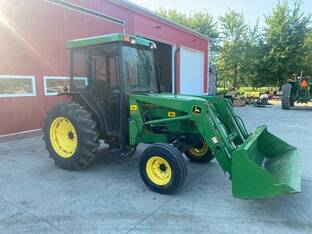 1996 John Deere 5200