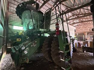 2023 John Deere S760