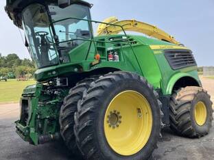 2022 John Deere 9800