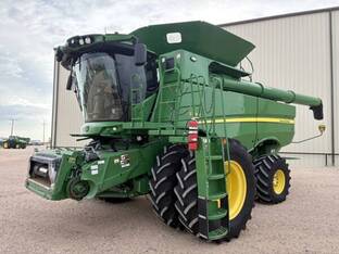 2023 John Deere S780