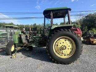 John Deere 4430