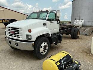 2001 GMC T6500