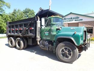 1990 Mack RD688SX