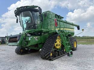 2023 John Deere S790