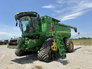 2023 John Deere S790