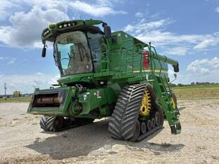 2023 John Deere S790
